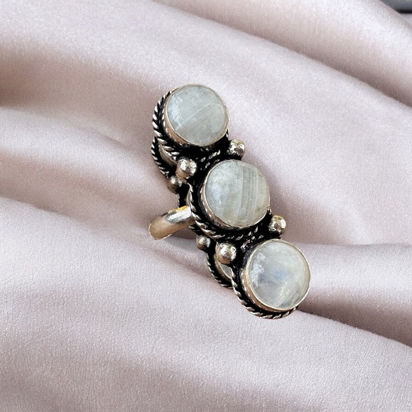 🌙 Triple Rainbow Moonstone Ring ✦ 925 Sterling Silver ✦ Handmade Ethereal Glow - Picture 3 of 10
